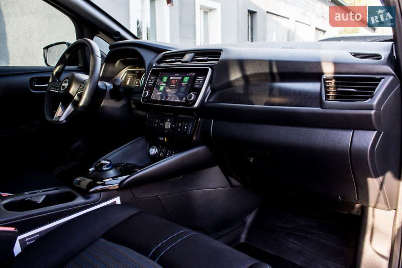 Хетчбек Nissan Leaf 2023 в Львові фото 57 Хетчбек Nissan Leaf 2023 в Львові