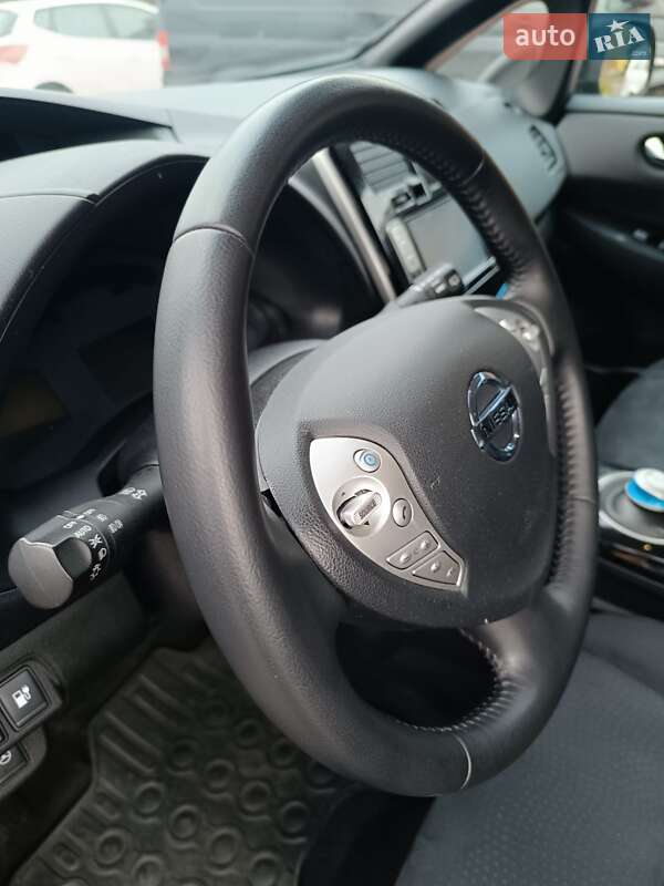 Хэтчбек Nissan Leaf 2015 в Ровно фото 40 Хэтчбек Nissan Leaf 2015 в Ровно