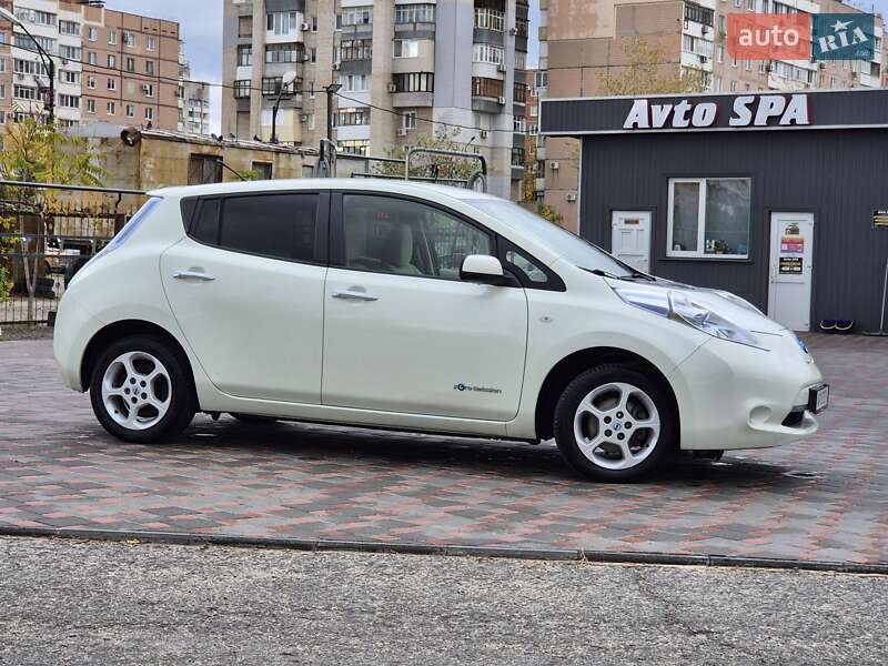Хэтчбек Nissan Leaf 2012 в Запорожье фото 6 Хэтчбек Nissan Leaf 2012 в Запорожье