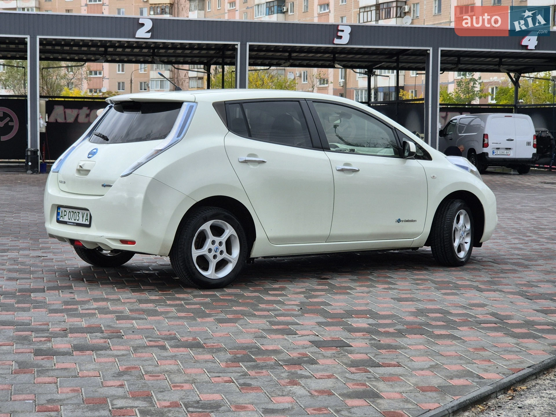 2012 Nissan Leaf - мініатюра 7