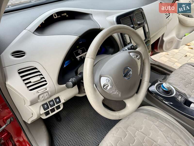 Хэтчбек Nissan Leaf 2012 в Одессе фото 34 Хэтчбек Nissan Leaf 2012 в Одессе