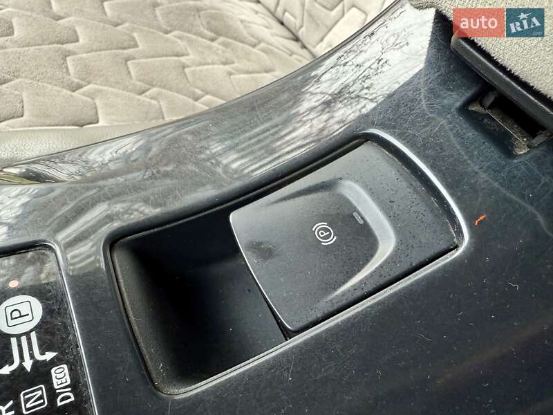 Хэтчбек Nissan Leaf 2012 в Одессе фото 42 Хэтчбек Nissan Leaf 2012 в Одессе