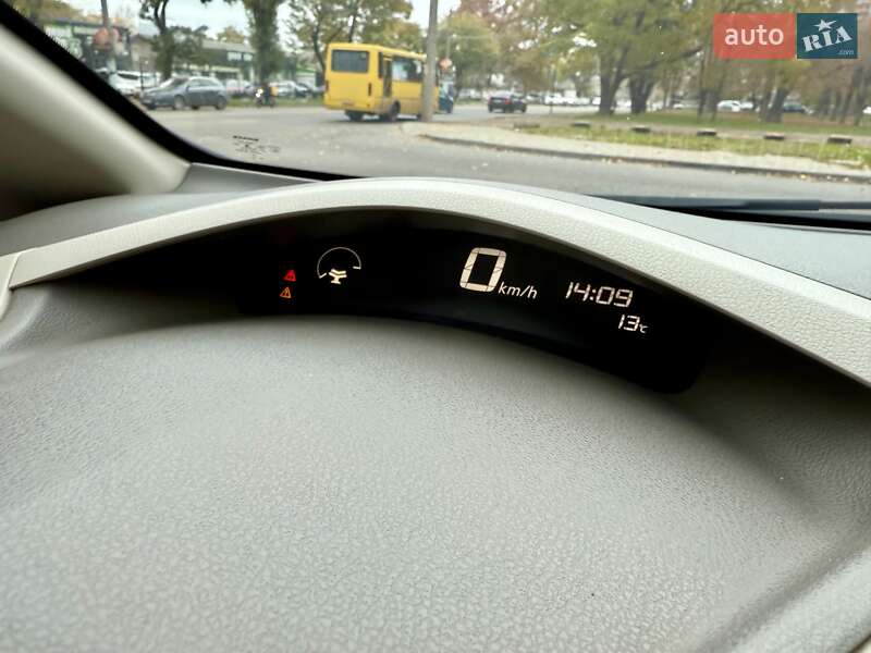 Хэтчбек Nissan Leaf 2012 в Одессе фото 53 Хэтчбек Nissan Leaf 2012 в Одессе