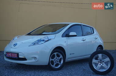 Хэтчбек Nissan Leaf 2012 в Самборе Хэтчбек Nissan Leaf 2012 в Самборе