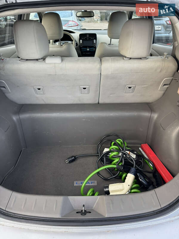 Хэтчбек Nissan Leaf 2012 в Житомире фото 12 Хэтчбек Nissan Leaf 2012 в Житомире
