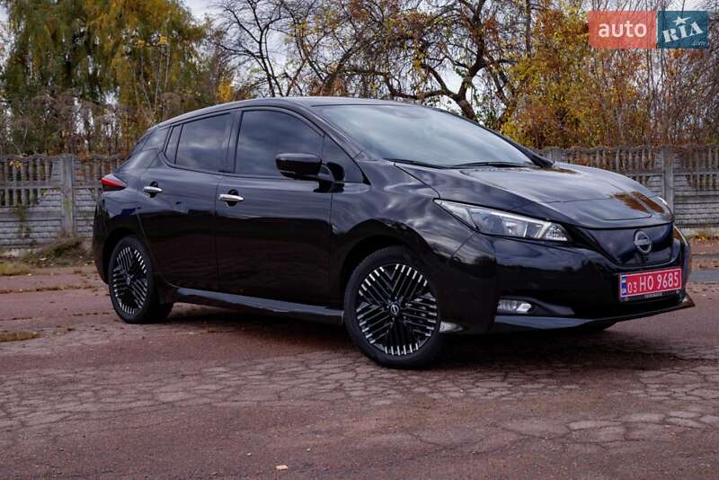 Хетчбек Nissan Leaf 2023 в Бердичеві