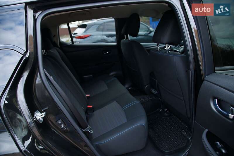 Хетчбек Nissan Leaf 2023 в Бердичеві