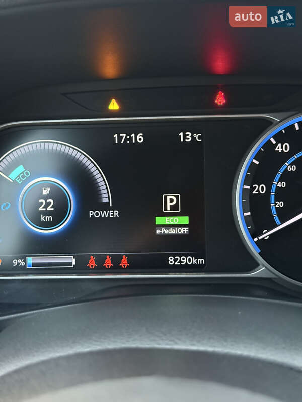 Хэтчбек Nissan Leaf 2024 в Харькове