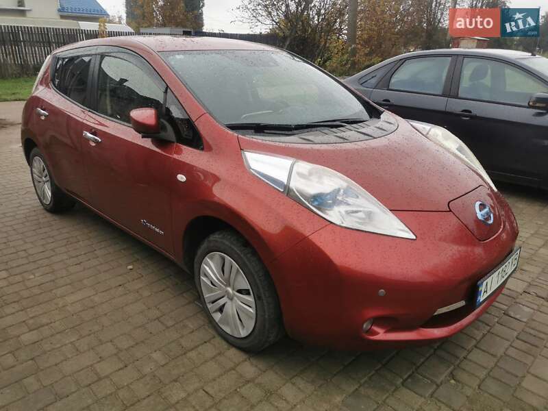Хэтчбек Nissan Leaf 2016 в Фастове