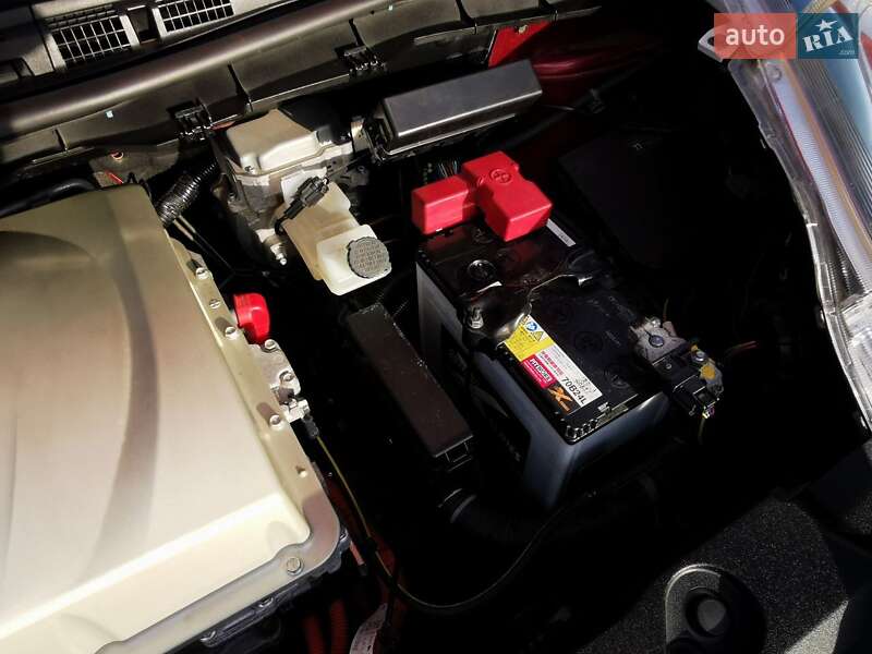 Хэтчбек Nissan Leaf 2016 в Фастове