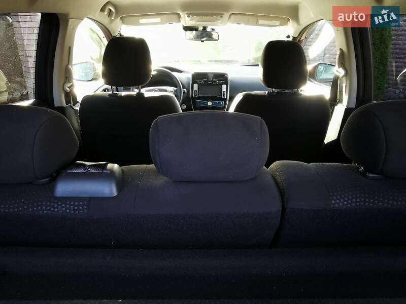 Хэтчбек Nissan Leaf 2016 в Фастове