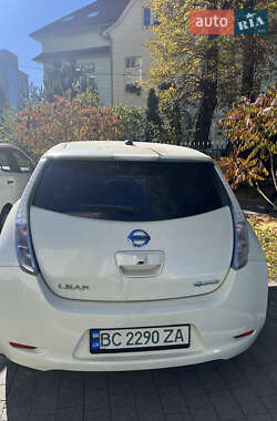 Хэтчбек Nissan Leaf 2011 в Львове