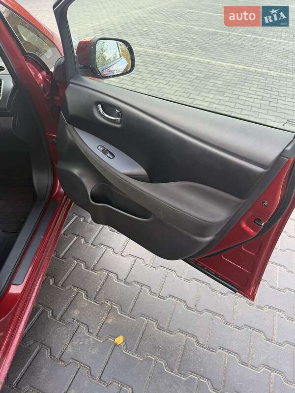 Хэтчбек Nissan Leaf 2014 в Тернополе фото 23 Хэтчбек Nissan Leaf 2014 в Тернополе