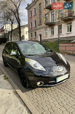 Хэтчбек Nissan Leaf 2013 в Каменец-Подольском