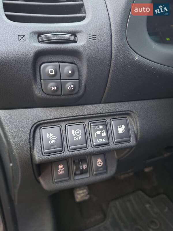 Хэтчбек Nissan Leaf 2013 в Луцке фото 12 Хэтчбек Nissan Leaf 2013 в Луцке