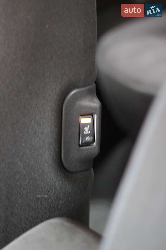 Хэтчбек Nissan Leaf 2016 в Днепре фото 22 Хэтчбек Nissan Leaf 2016 в Днепре