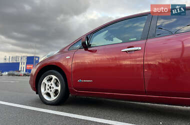 Хэтчбек Nissan Leaf 2013 в Каменец-Подольском
