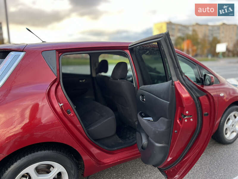 Хетчбек Nissan Leaf 2013 в Кам'янець-Подільському фото 12 Хетчбек Nissan Leaf 2013 в Кам'янець-Подільському