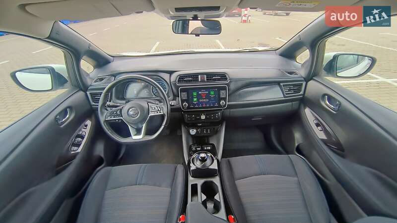 Хетчбек Nissan Leaf 2020 в Дубні