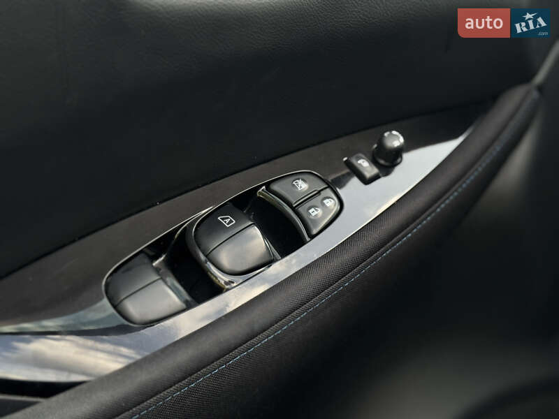 Хэтчбек Nissan Leaf 2019 в Киеве фото 19 Хэтчбек Nissan Leaf 2019 в Киеве