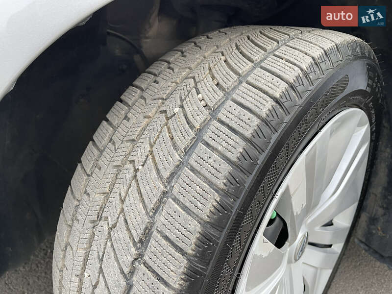 Хэтчбек Nissan Leaf 2018 в Тернополе фото 12 Хэтчбек Nissan Leaf 2018 в Тернополе