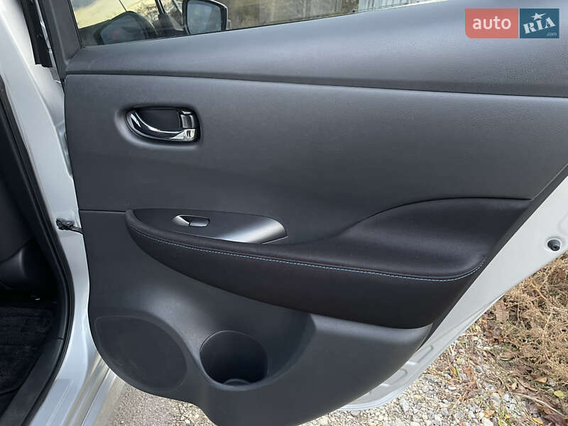 Хэтчбек Nissan Leaf 2018 в Тернополе фото 30 Хэтчбек Nissan Leaf 2018 в Тернополе