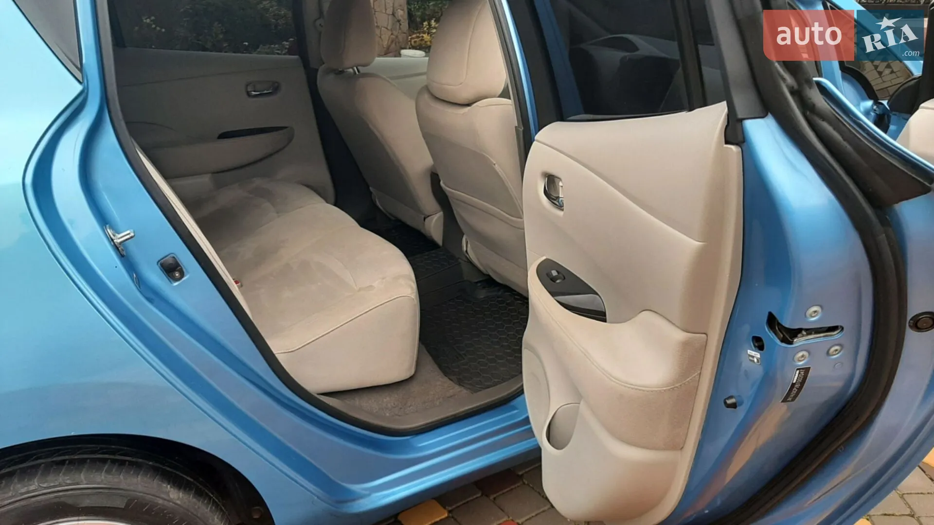 2011 Nissan Leaf - мініатюра 11