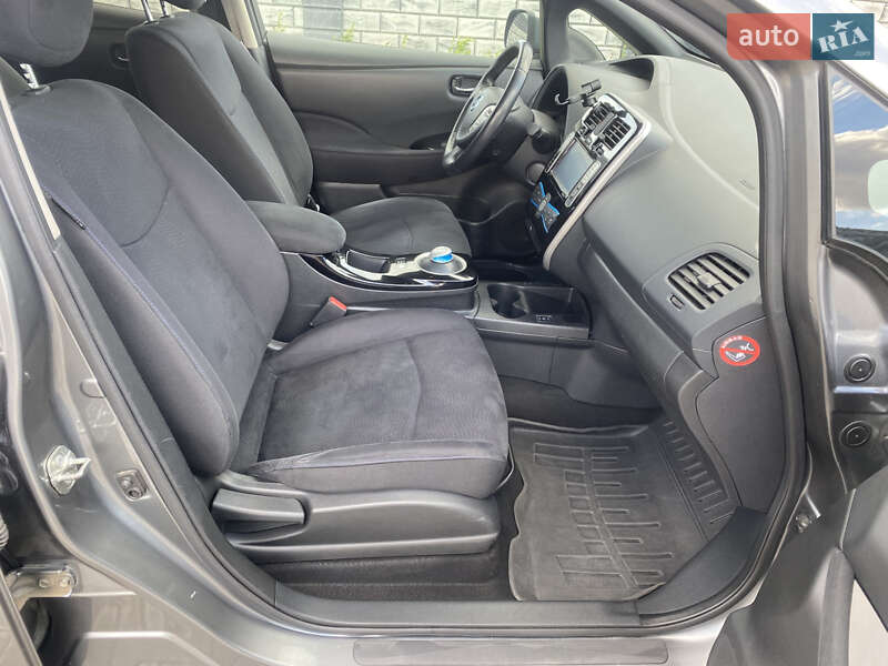 Хэтчбек Nissan Leaf 2014 в Ровно фото 11 Хэтчбек Nissan Leaf 2014 в Ровно