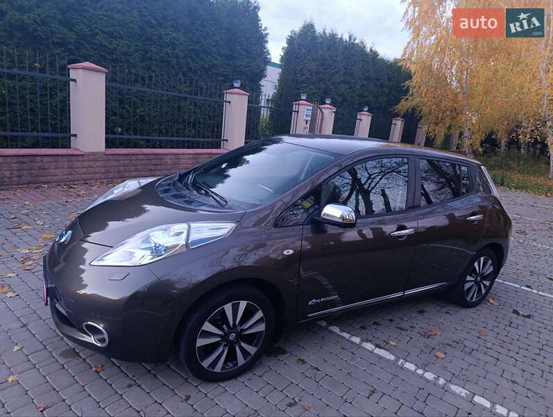 Хэтчбек Nissan Leaf 2016 в Киеве фото 21 Хэтчбек Nissan Leaf 2016 в Киеве
