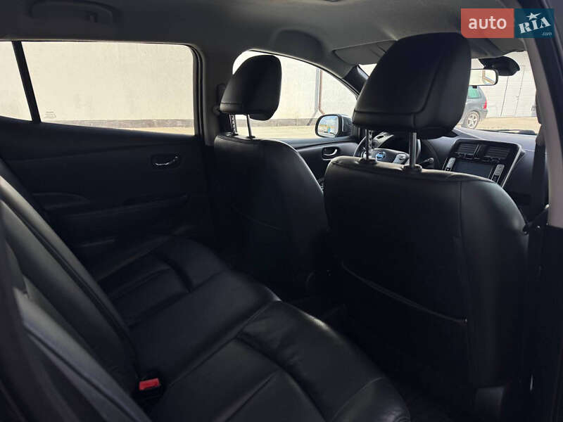 Хэтчбек Nissan Leaf 2015 в Виннице фото 10 Хэтчбек Nissan Leaf 2015 в Виннице