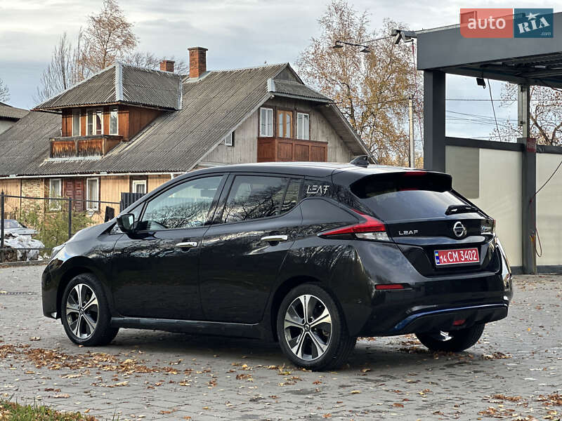 Хэтчбек Nissan Leaf 2021 в Долине