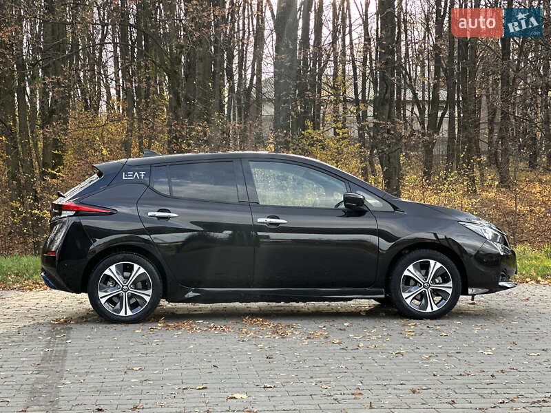 Хэтчбек Nissan Leaf 2021 в Долине