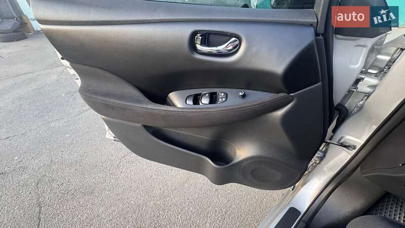 Хэтчбек Nissan Leaf 2016 в Харькове