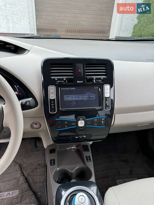 Хетчбек Nissan Leaf 2012 в Любомлі