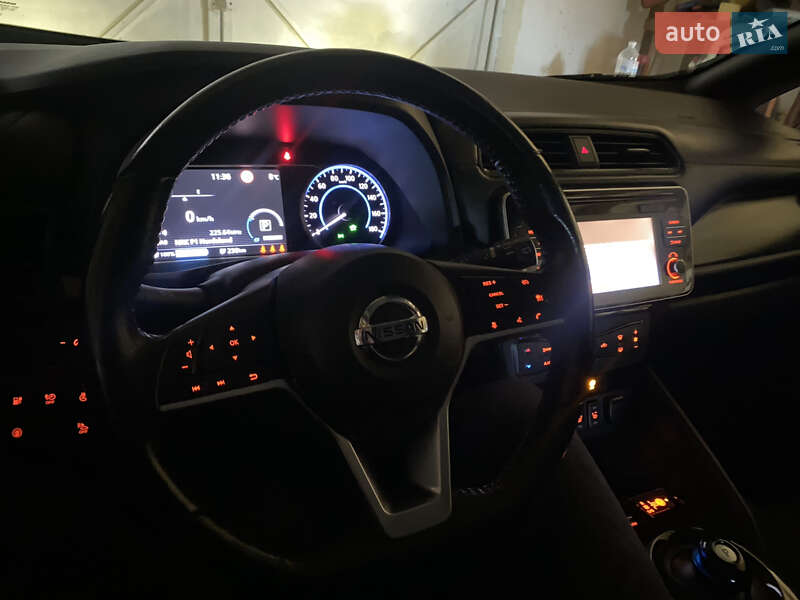 Хетчбек Nissan Leaf 2018 в Дрогобичі