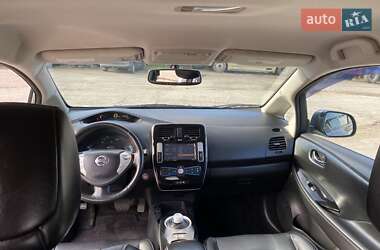 Хэтчбек Nissan Leaf 2015 в Одессе