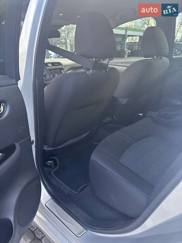 Хэтчбек Nissan Leaf 2024 в Харькове