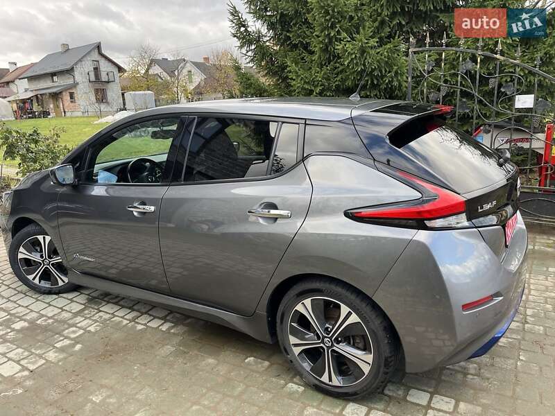 Хэтчбек Nissan Leaf 2018 в Львове