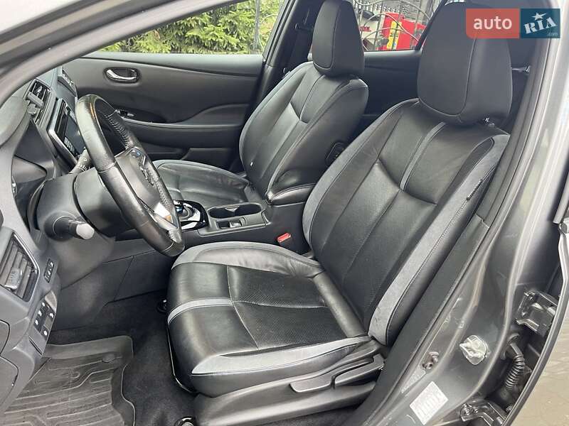 Хэтчбек Nissan Leaf 2018 в Львове