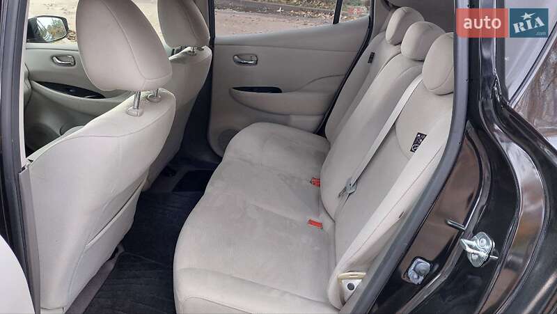 Хэтчбек Nissan Leaf 2017 в Киеве