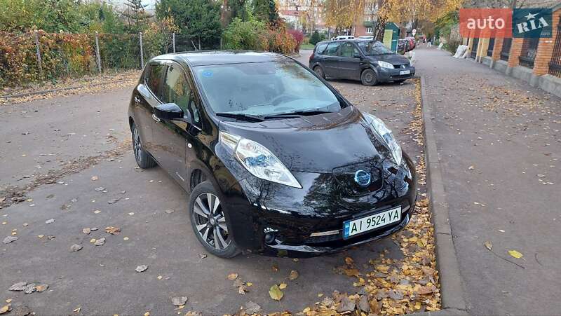 Хэтчбек Nissan Leaf 2017 в Киеве