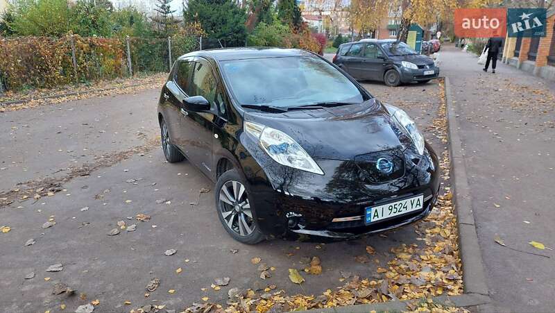 Хэтчбек Nissan Leaf 2017 в Киеве
