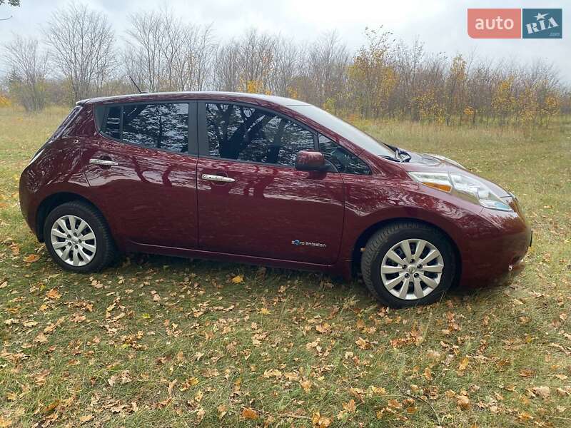 Хэтчбек Nissan Leaf 2016 в Харькове фото 7 Хэтчбек Nissan Leaf 2016 в Харькове