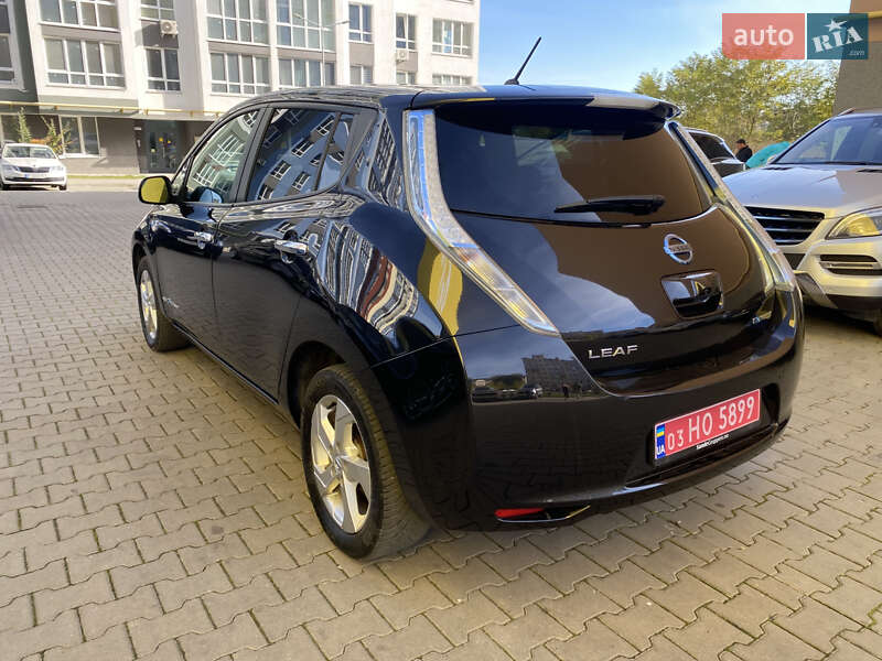 Хетчбек Nissan Leaf 2014 в Чернівцях