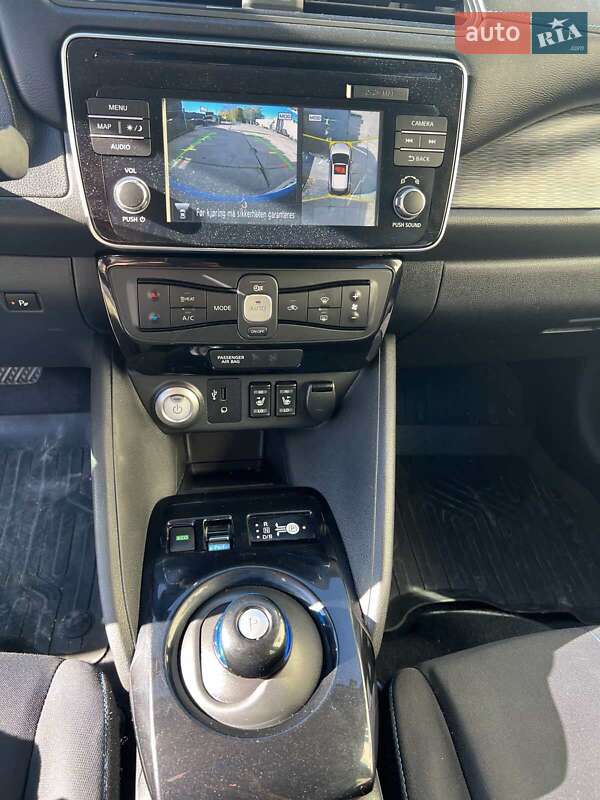 Хэтчбек Nissan Leaf 2018 в Одессе фото 3 Хэтчбек Nissan Leaf 2018 в Одессе