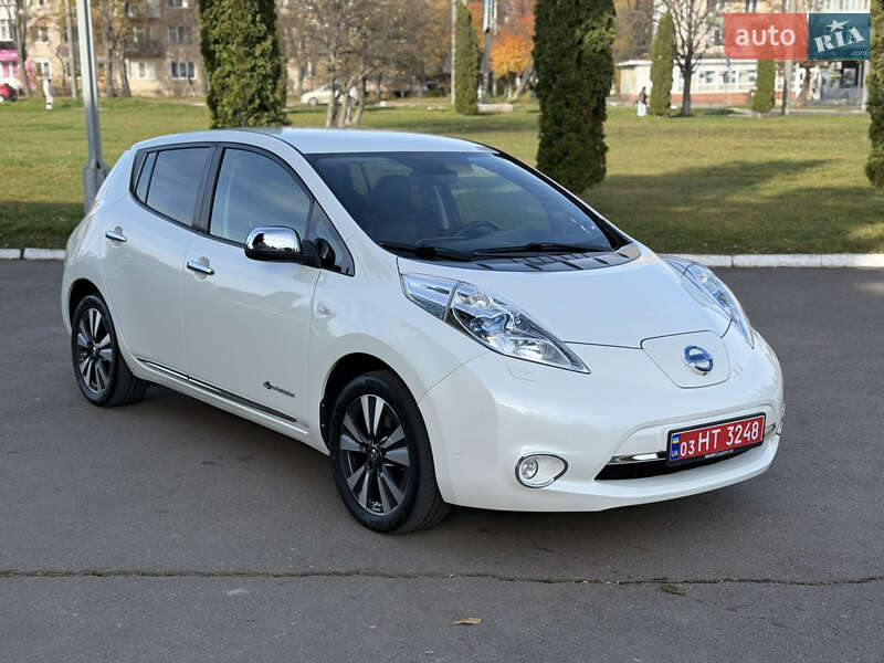 Хэтчбек Nissan Leaf 2014 в Ровно фото 2 Хэтчбек Nissan Leaf 2014 в Ровно