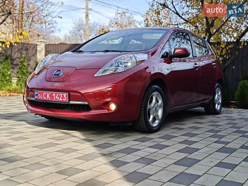 Хэтчбек Nissan Leaf 2012 в Ивано-Франковске