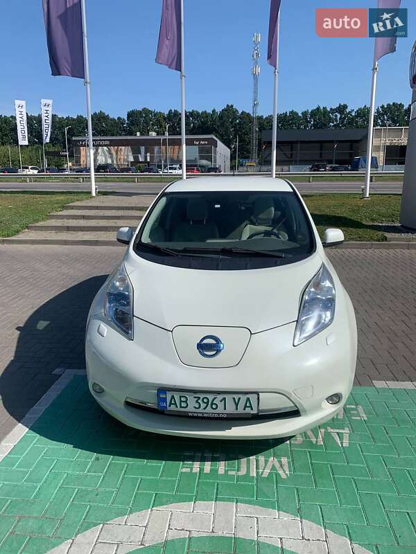 Nissan Leaf 2011