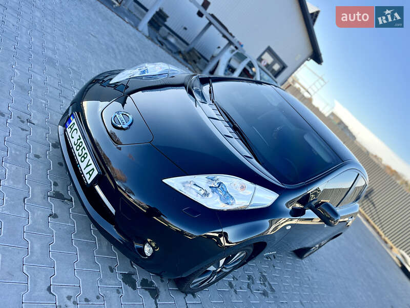 Хетчбек Nissan Leaf 2015 в Володимирі