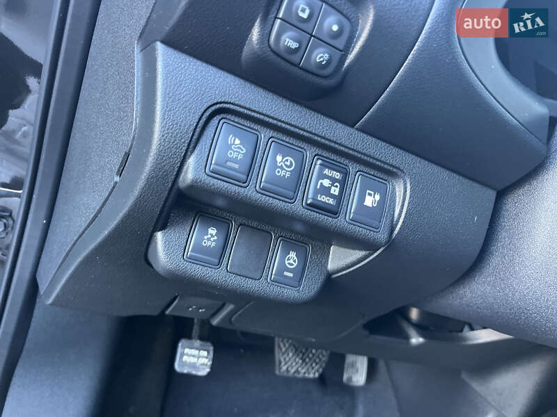 Хетчбек Nissan Leaf 2015 в Володимирі